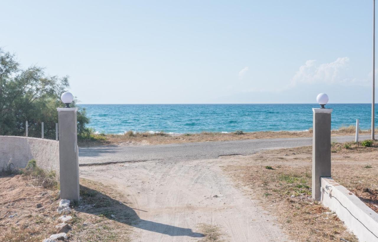 Lazaris Apartments Almiros Beach エクステリア 写真
