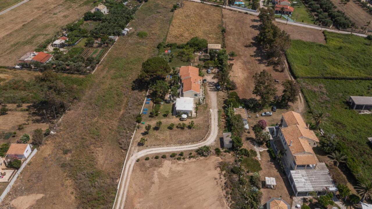 Lazaris Apartments Almiros Beach エクステリア 写真